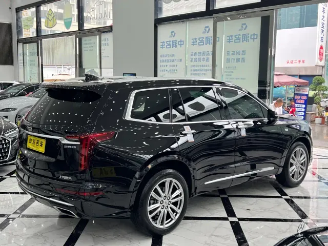Cadillac XT6 — Фото автомобиля 17