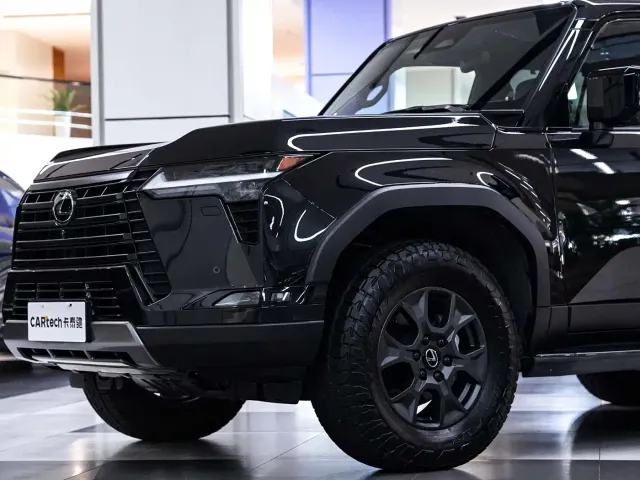 Lexus GX — Фото автомобиля 4