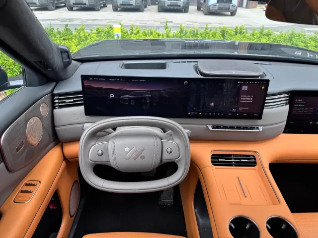 IM Motors LS8 — Фото автомобиля 11