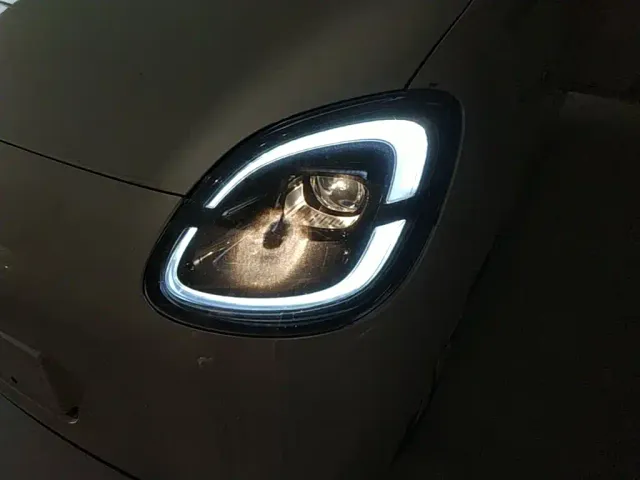 Wuling Hongguang Mini EV — Фото автомобиля 23