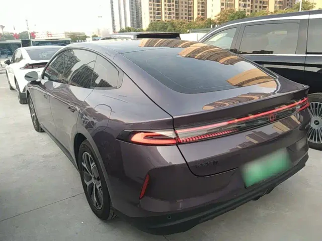 Changan Qiyuan A06 — Фото автомобиля 4