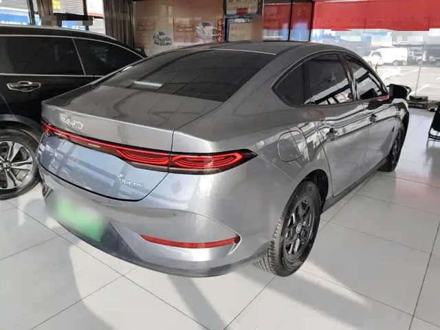 BYD Qin PLUS — Фото автомобиля 6