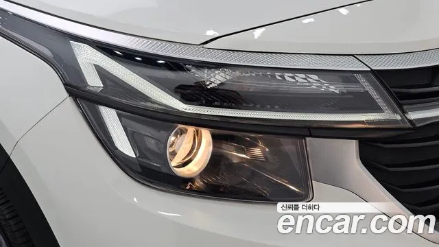 Kia Seltos — Фото автомобиля 7