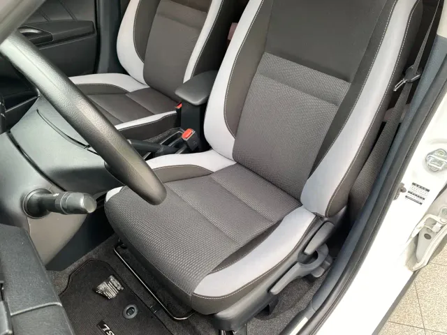 Toyota YARiS L Zhi Xuan — Фото автомобиля 13