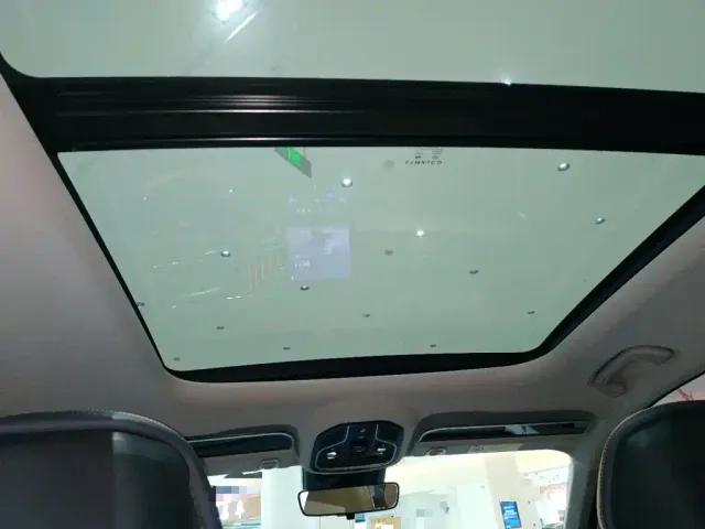 Geely Boyue L — Фото автомобиля 17