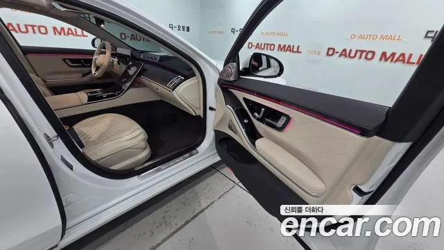 Mercedes-Benz S-Class — Фото автомобиля 14