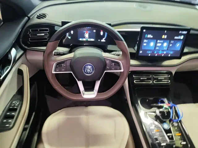 BYD Qin PLUS — Фото автомобиля 10