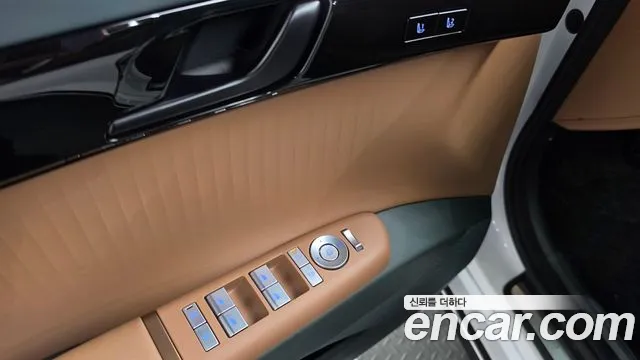 Hyundai Grandeur GN7 — Фото автомобиля 27