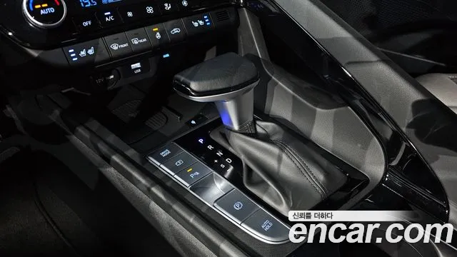 Hyundai Avante CN7 — Фото автомобиля 12