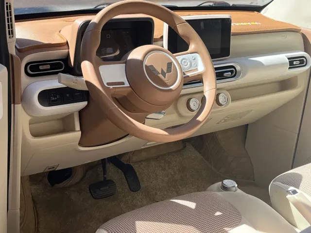 Wuling Hongguang Mini EV — Фото автомобиля 4