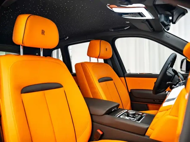 Rolls-Royce Cullinan — Фото автомобиля 16