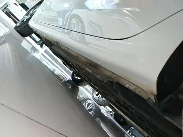 Roewe i5 — Фото автомобиля 21