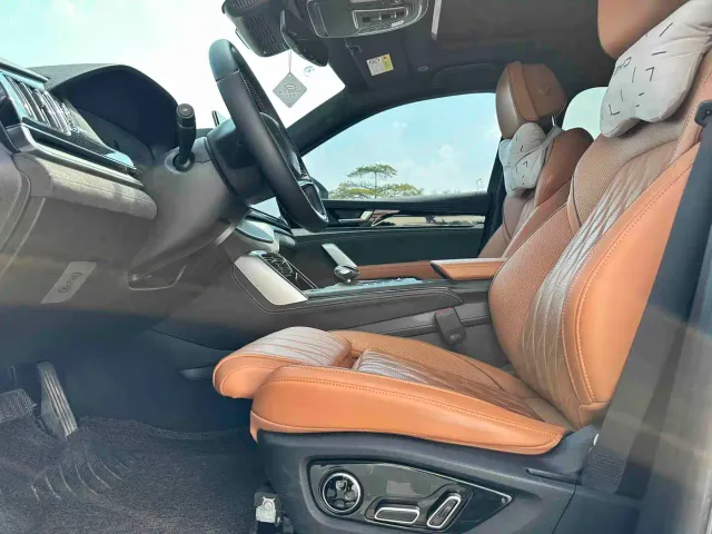 BYD Tang — Фото автомобиля 5