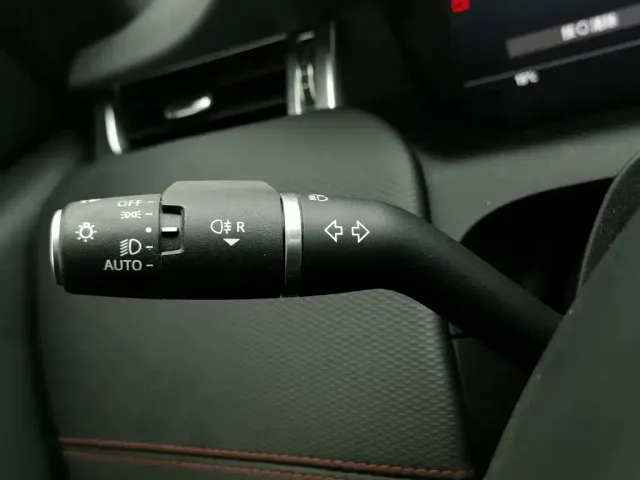 Land Rover Discovery Sport — Фото автомобиля 21