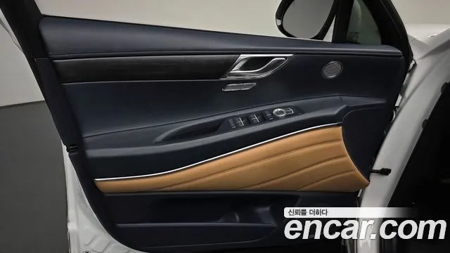 Genesis GV80 — Фото автомобиля 13