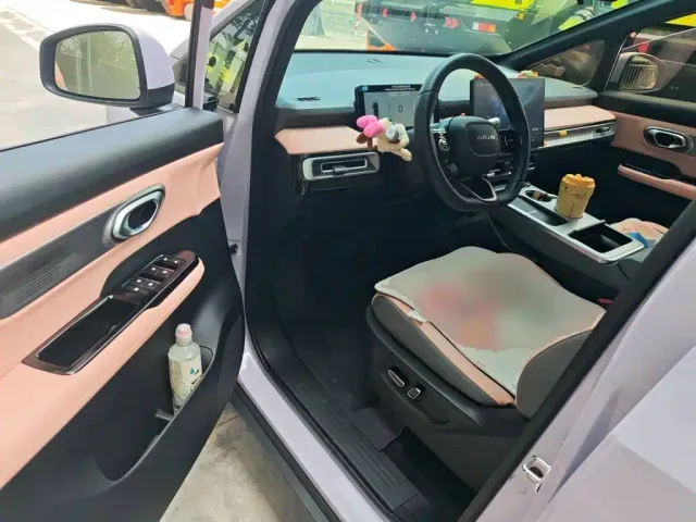 GAC Aion Y — Фото автомобиля 12