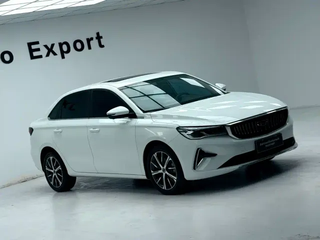 Geely Emgrand — Фото автомобиля 3