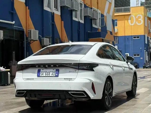 Chery Arrizo 8 2023 1.6T DCT Elegance — Фото автомобиля 9