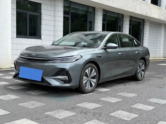 Фотография автомобиля — Geely Galaxy A7