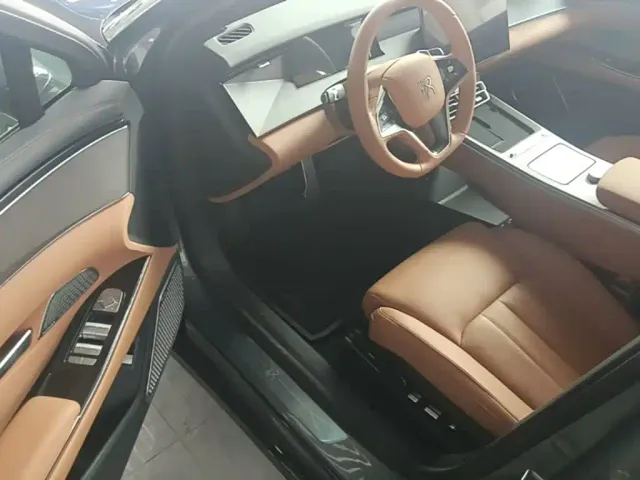 BYD Han L — Фото автомобиля 15