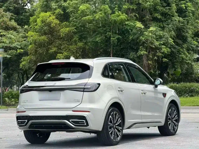 Hongqi HS5 — Фото автомобиля 6