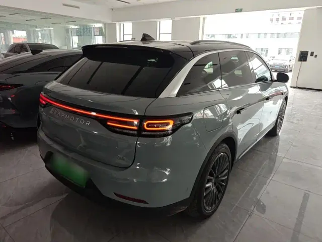 Leapmotor C11 — Фото автомобиля 6