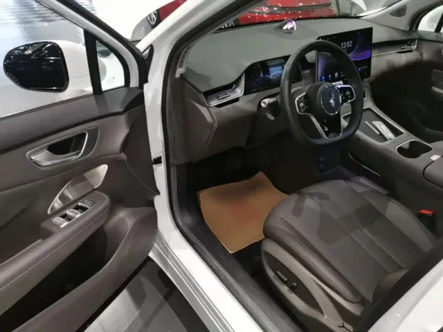 Shangjie SUV — Фото автомобиля 15