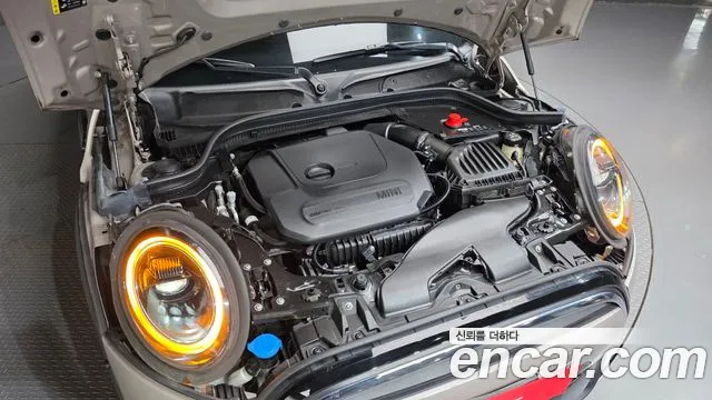 Mini Cooper Cooper Classic Plus Launch Pack — Фото автомобиля 22