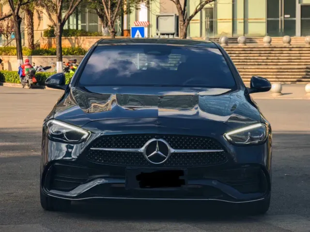Mercedes-Benz C-Class — Фото автомобиля 3