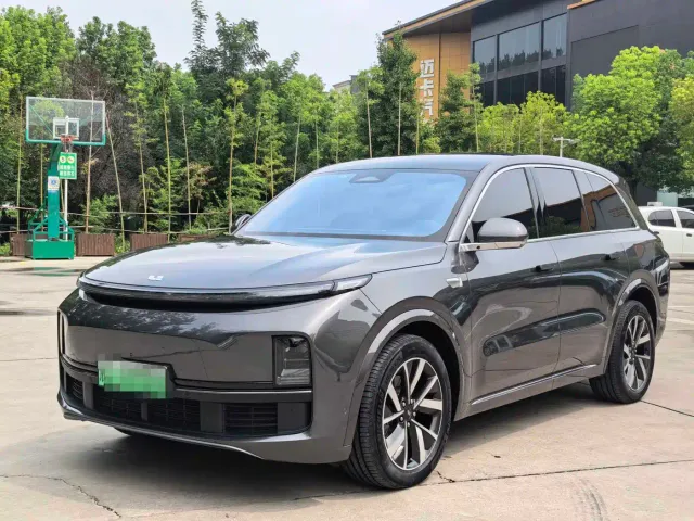 Фотография автомобиля — Li Auto L8