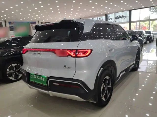 BYD Yuan UP — Фото автомобиля 6