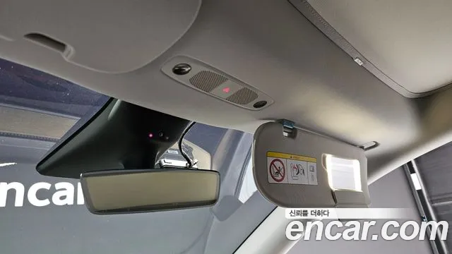 Tesla Model Y — Фото автомобиля 19