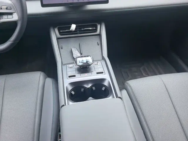 BYD Qin L — Фото автомобиля 13