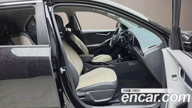 Kia Niro The All New Niro Prestige — Фото автомобиля 24