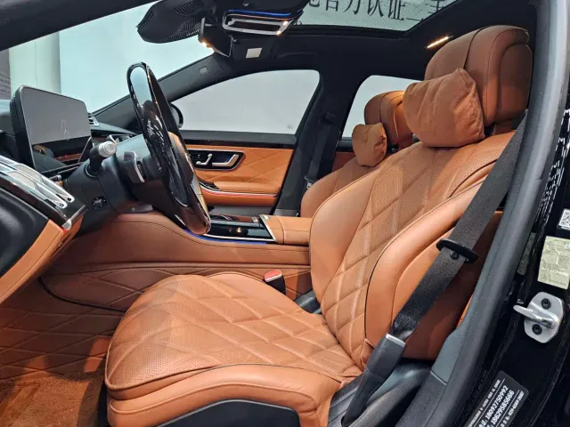 Mercedes-Benz Maybach S-Class — Фото автомобиля 12
