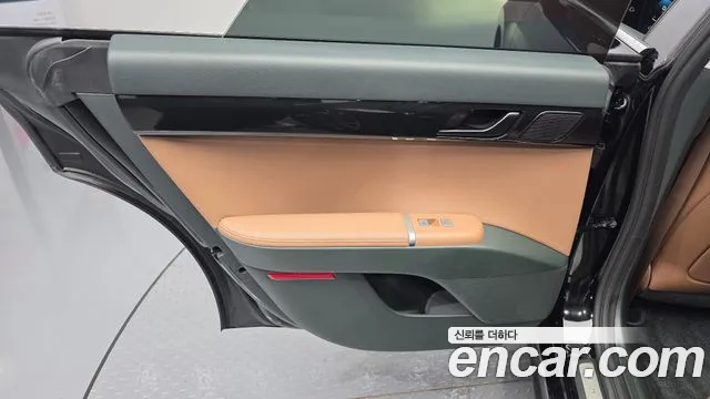 Hyundai Grandeur GN7 — Фото автомобиля 14