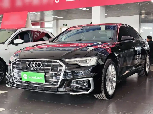 Фотография автомобиля — Audi A6L