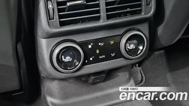Land Rover Range Rover Velar — Фото автомобиля 19