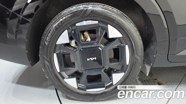 Kia Carnival 4th Gen — Фото автомобиля 5