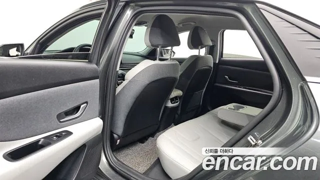 Hyundai AVANTE Avante (CN7) — Фото автомобиля 12
