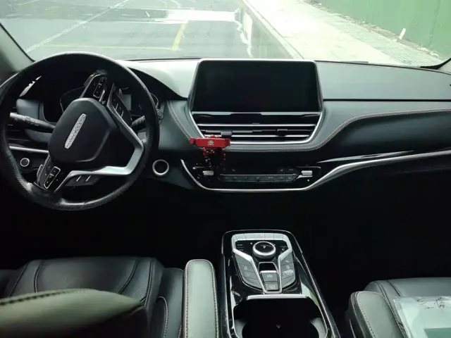 Maxus G20 — Фото автомобиля 12