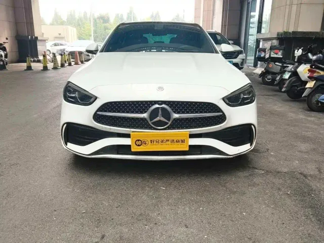 Mercedes-Benz C-Class — Фото автомобиля 2