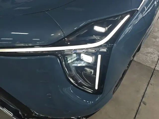 IM Motors LS6 — Фото автомобиля 23