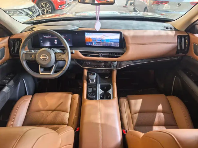 Nissan Terra — Фото автомобиля 10