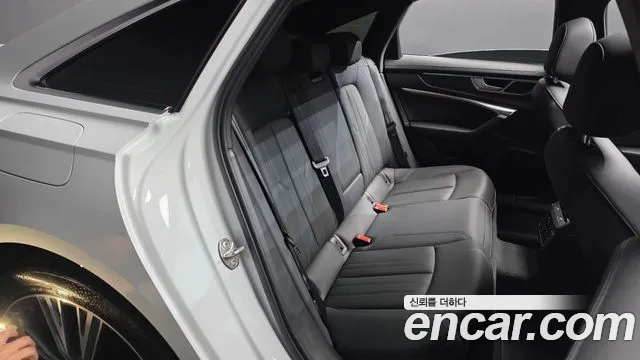 Audi A6 C8 — Фото автомобиля 17