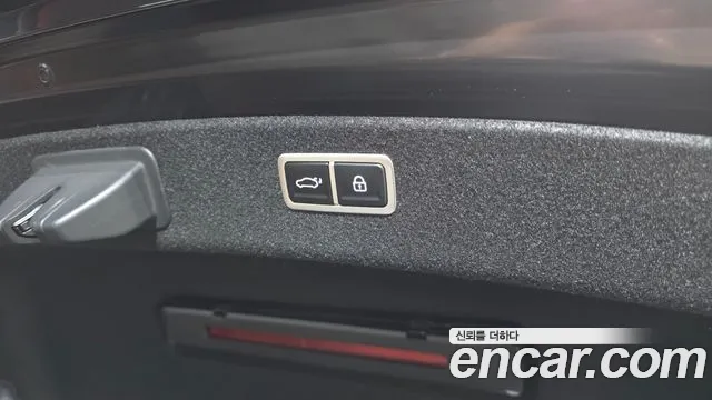 Genesis G80 Бензин 2.5 турбо AWD — Фото автомобиля 30