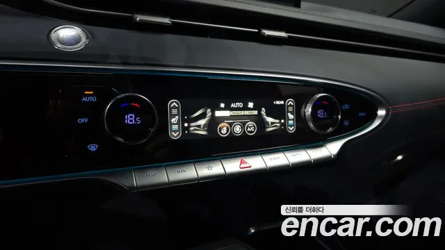 Genesis GV70 — Фото автомобиля 27