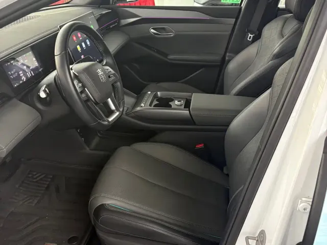 BYD Qin L — Фото автомобиля 5