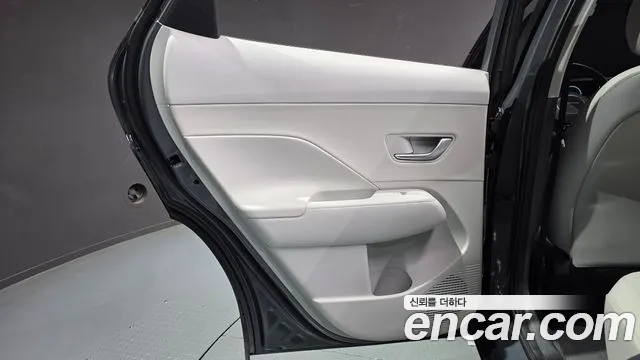 Hyundai Kona SX2 — Фото автомобиля 14