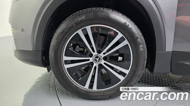 Mercedes-Benz EQB X243 — Фото автомобиля 5